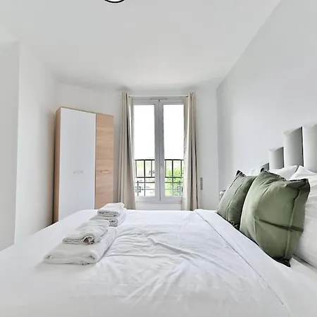 Sejour Authentique Pres De Paris A Gagny - Iii *