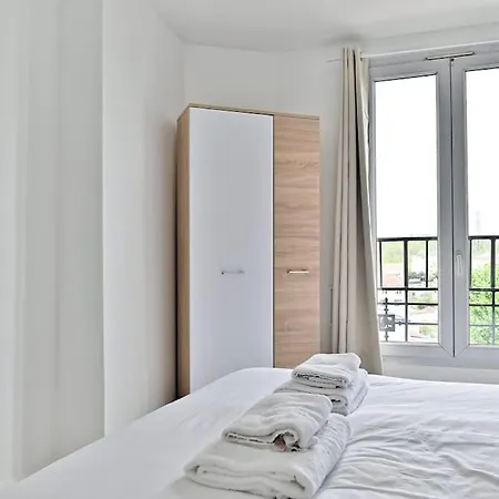 Apartment Sejour Authentique Pres De Paris A Gagny - Iii *